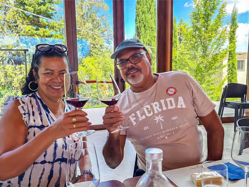 From Florence: Tuscany Hills Wine Tour - The first wine tasting: Chianti, olive oil, and Tuscan bread