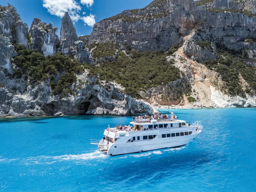 From La Caletta or Orosei: Gulf of Orosei Cruise - Setting out on the Imperatrice