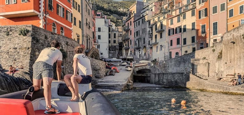 From La Spezia: Cinque Terre Boat Tour - Why the boat is the smart way to see Cinque Terre