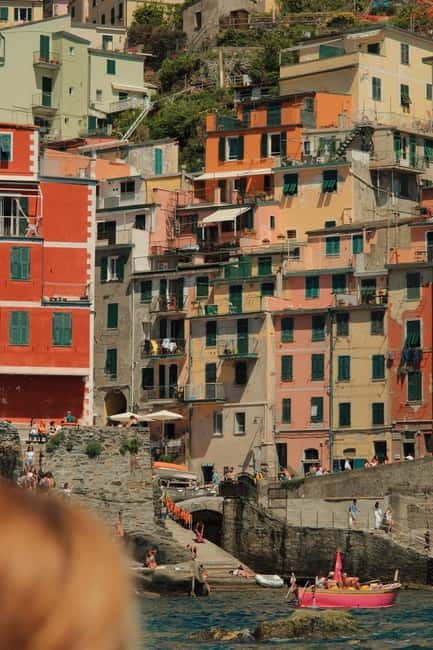 From La Spezia: Cinque Terre Boat Tour - Stories, music, and the guide can shape the day