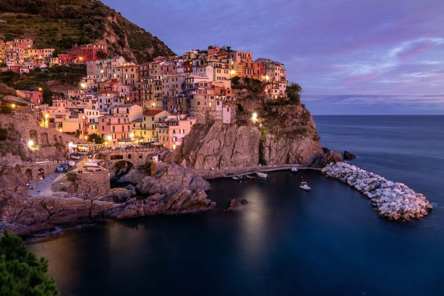 From La Spezia: Shore Excursion to Cinque Terre by Train - What the guide adds to the day