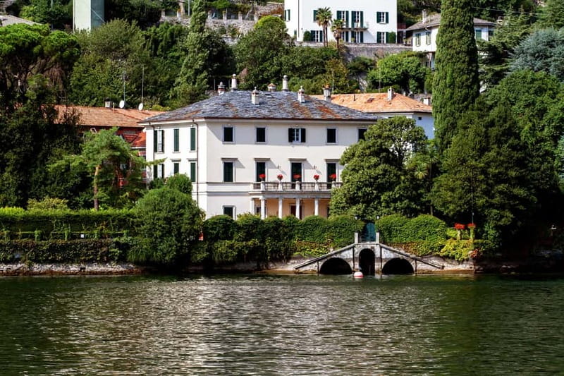 From Milan: Lake Como, Bellagio & Varenna with Private Boat - Guides make the long day easier