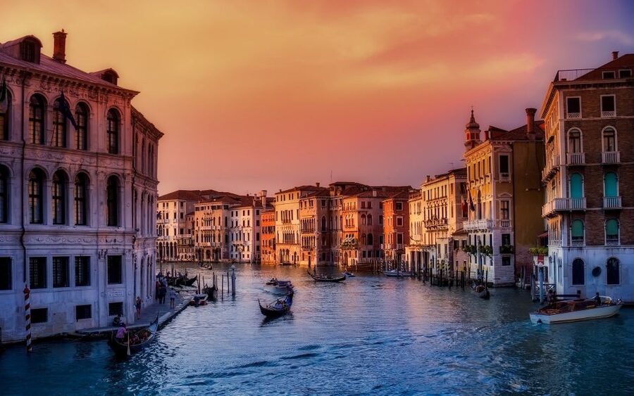 From Milan: Venice and Verona Full-Day Tour by Train - Should you book the Verona and Venice tour from Milan?