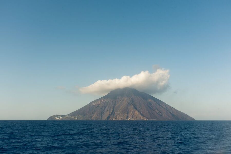 From Milazzo: Panarea and Stromboli Boat Trip by Night - Leaving Milazzo and settling into the boat
