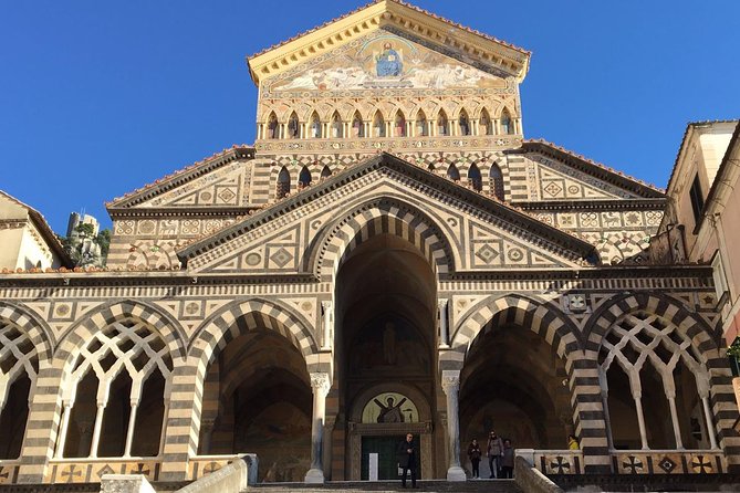 From Naples: Amalfi Coast & Pompeii Small Group Tour - Guides, drivers, and the human factor