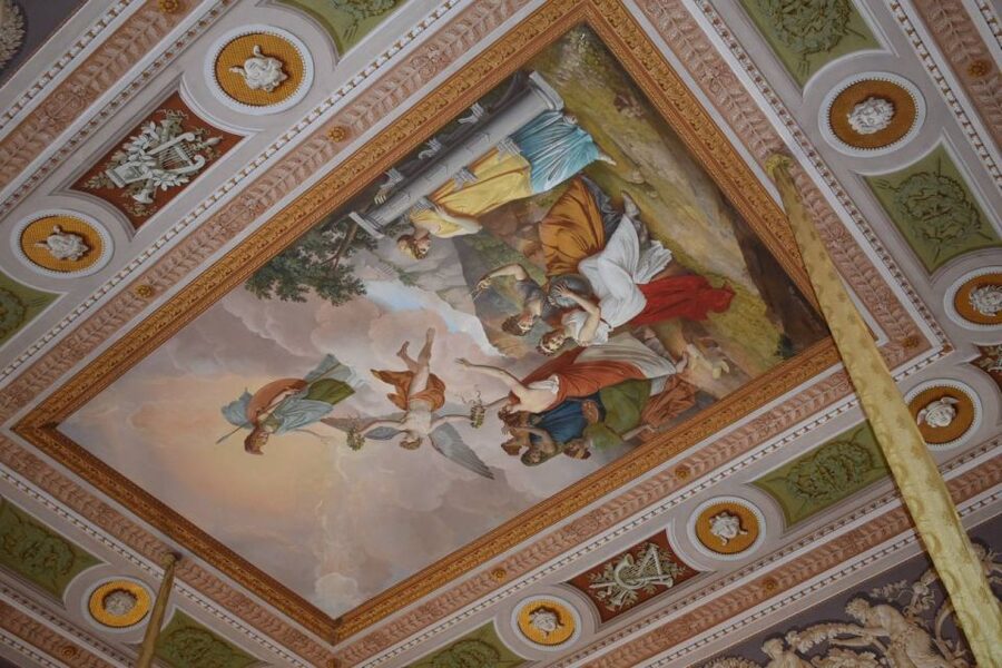 From Naples: Caserta Palace Ticket and Train with Audioguide - Taking the train from Napoli Central Station