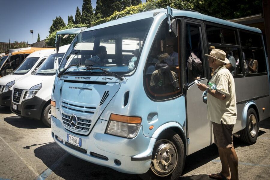 From Naples: Full-Day Capri Island and Blue Grotto Tour - Should you book it?