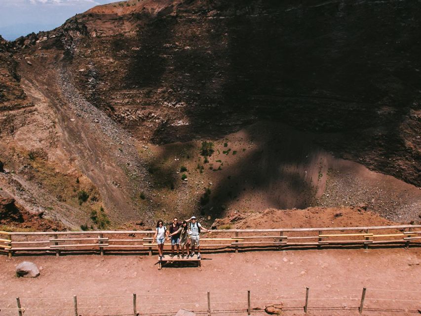 From Naples: Mount Vesuvius Transfer with Entry Tickets - The 40-Minute Ride Up Vesuvius