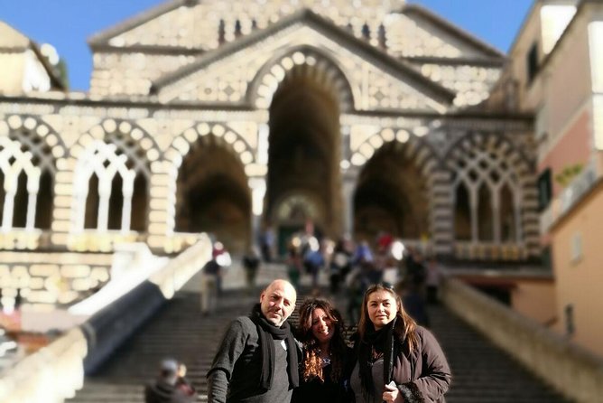 From Naples: Ravello & Amalfi Coast in Small Group - Small group does not always mean minivan comfort