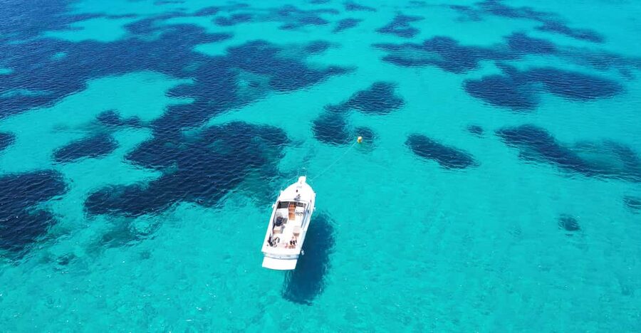 From Palau/La Maddalena: All inclusive Yacht Tour - The return past La Maddalena and Capo d’Orso