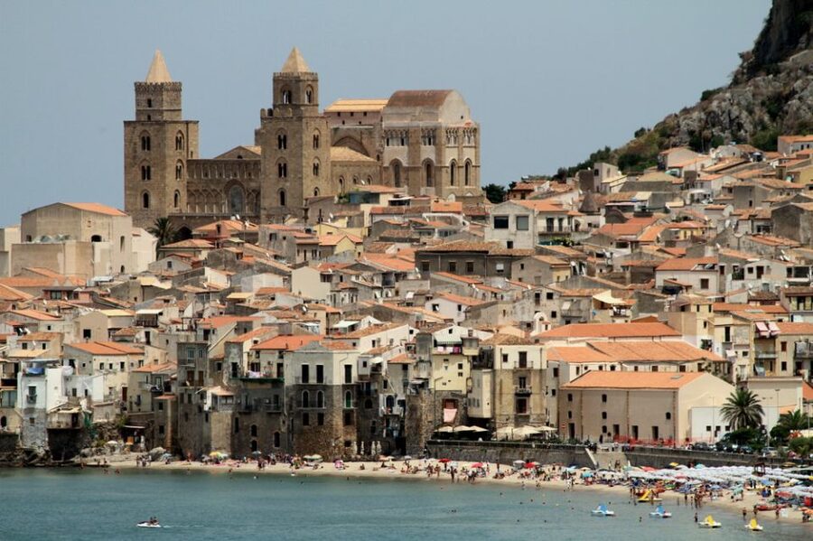 From Palermo: Monreale and Cefalù Half-Day Trip - The guides and drivers make the difference