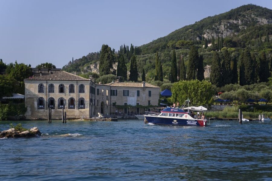 From Peschiera: Garda East Coast Cruise to Sirmione - Leaving Peschiera for the open lake