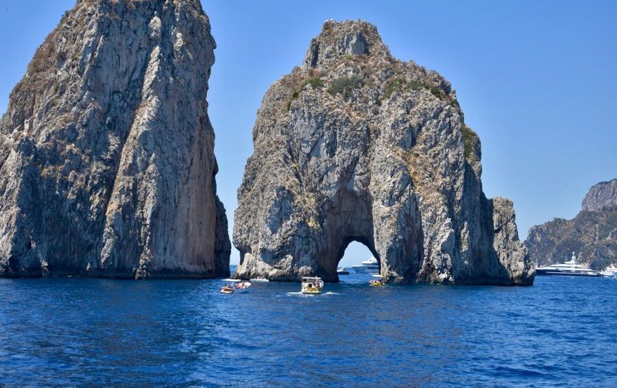 From Positano: Day trip to Capri - Group Tour by boat - What the eight-hour schedule really means
