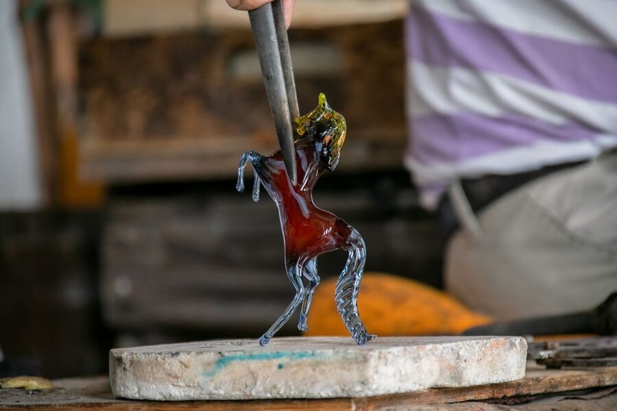 From Punta Sabbioni: Venice, Murano & Burano Guided Tour - Murano at 1:00 pm: glass, heat, and shopping