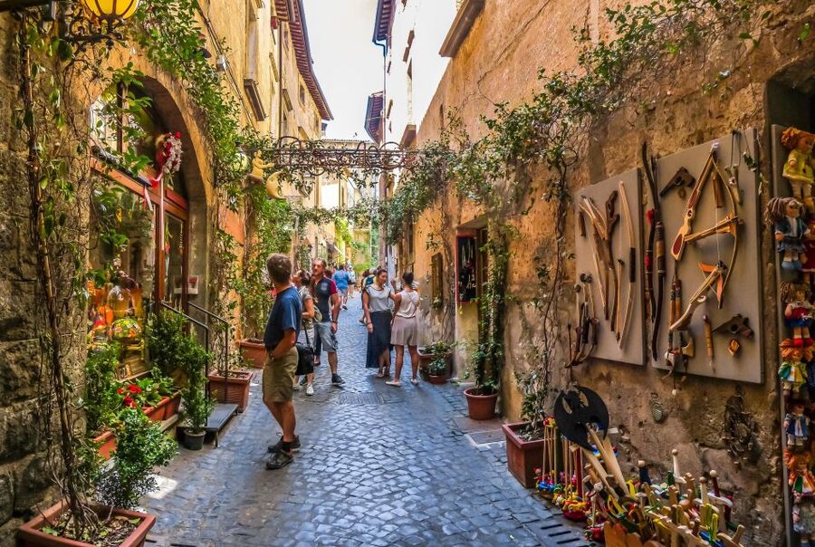 From Rome: Bagnoregio & Orvieto Day Trip with Wines & Lunch - Key points to know before booking