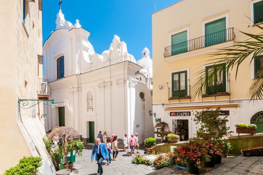 From Rome: Capri Guided Day Trip with Blue Grotto - Guides, group organization, and languages
