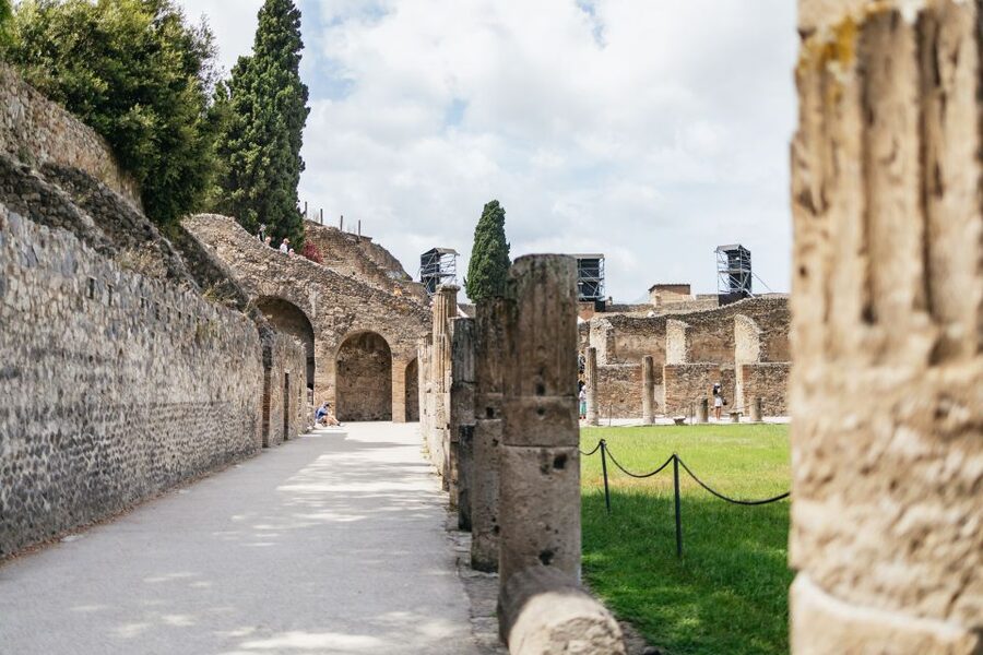 From Rome: Day Trip to Pompeii with Tickets - What Pompeii feels like in a short visit