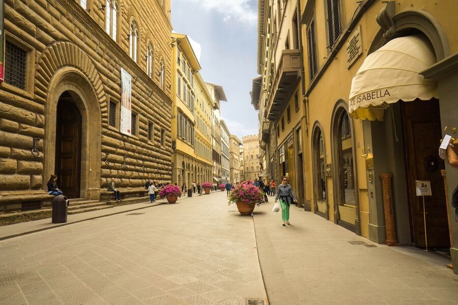 From Rome: Discover Florence & Pisa in a Full-Day Trip - Meeting the bus at Tiburtina Station