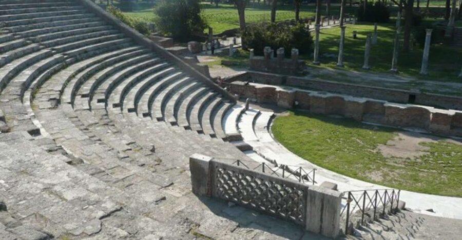 From Rome: Ostia Antica Guided Half-Day Trip by Train - Walking the Decumanus Maximus