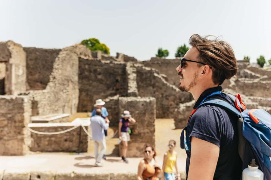 From Rome: Pompeii, Amalfi Coast, and Sorrento Day Trip - The Amalfi Coast by coach