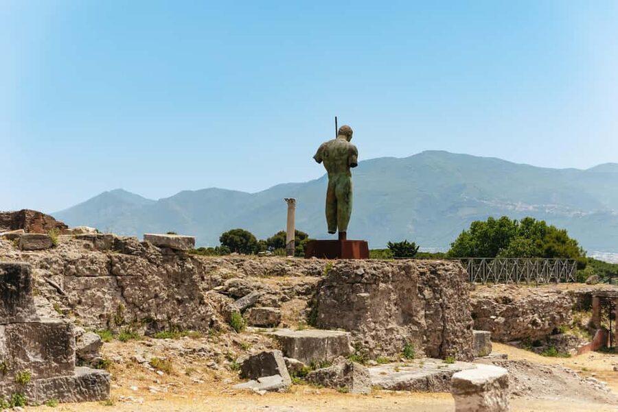 From Rome: Pompeii Day Trip with Optional Vesuvius and Lunch - Why this Rome to Pompeii day trip works