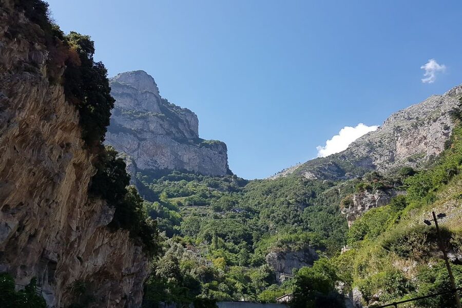 From Rome: Pompeii, Positano and Amalfi Full-Day Tour - The drive toward Positano
