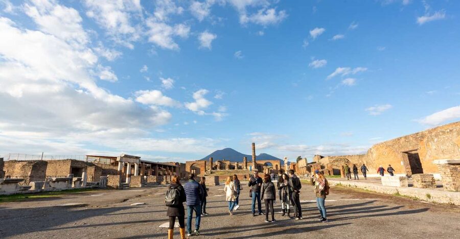 From Rome: Sorrento & Pompeii Day Tour with Hotel Pickup - Leaving Rome before the crowds