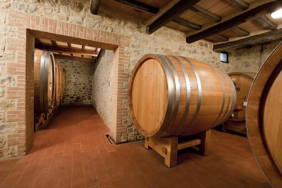 From Siena: Brunello di Montalcino Guided Wine Tour W/ Lunch - The final winery and a useful comparison