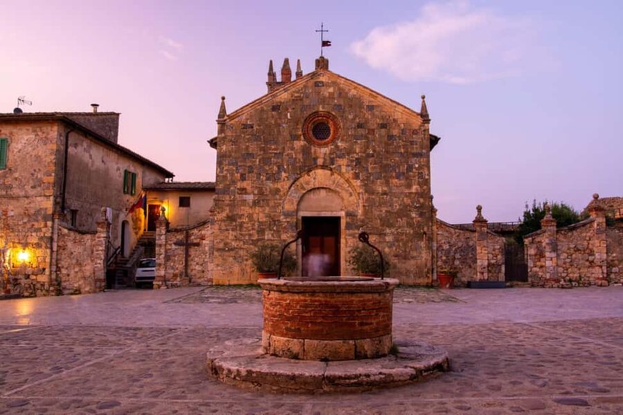 From Siena: Chianti and Castles Tour with Wine Tastings - Castellina in Chianti, a compact hill town with a medieval feel