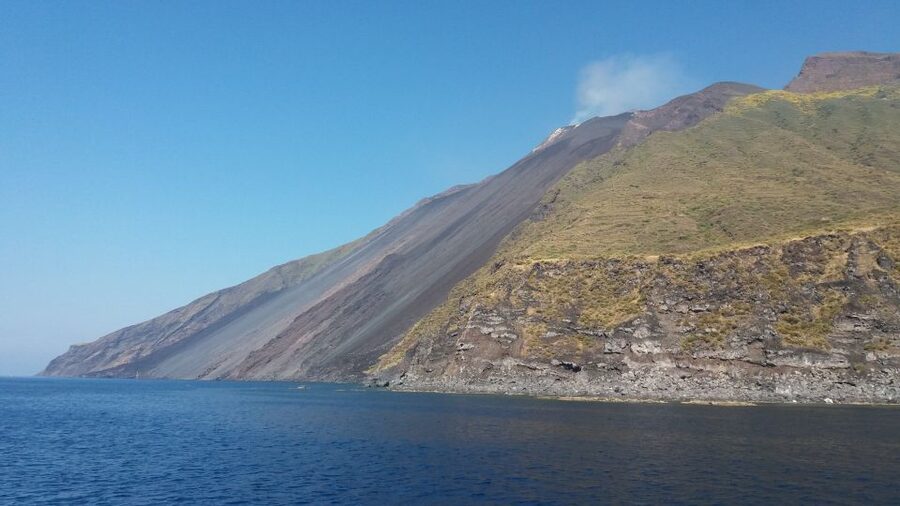 From Taormina: Chic Panarea and Stromboli Day Tour - Stromboli gives the day its real purpose
