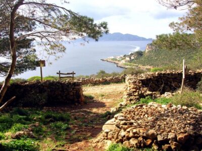 From Trapani: Cruise to Favignana and Levanzo with lunch