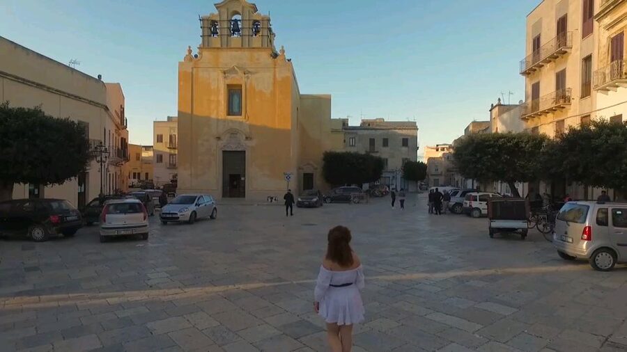 From Trapani: Day Cruise to Favignana & Levanzo with Lunch - Levanzo is small, pretty, and easy to rush