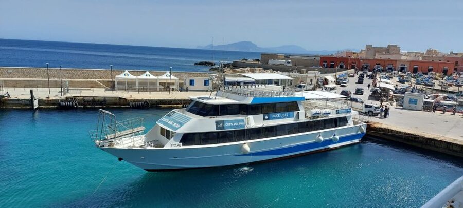 From Trapani: Favignana and Levanzo Mini Cruise with Lunch - Favignana port gives you room to choose