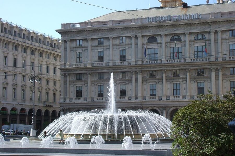Genoa: 2-Hour Guided Walking Tour of the Historical Center - Why Genoa’s old center is best seen on foot