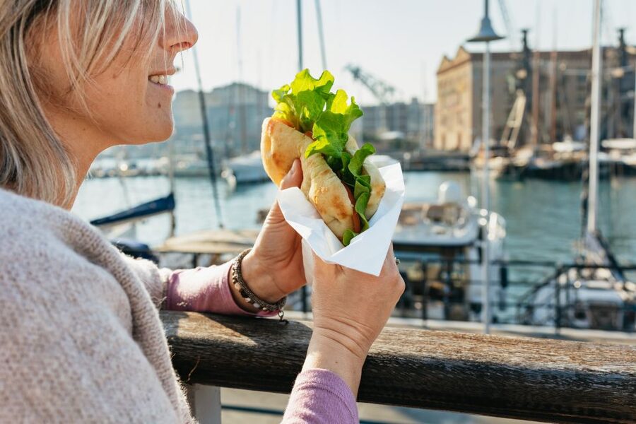 Genoa: Aquarium of Genoa with Lunch - Who should book this aquarium and lunch package?