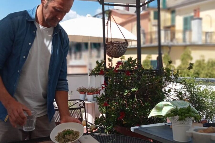 Genova: Homemade Pasta & Pesto Local Chef Class with Wine - A three-hour meal in the heart of old Genoa