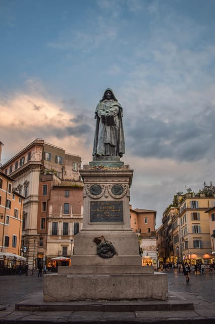 Ghosts, Legends & Mysteries of Rome Tip-Based Walking Tour - Campo de Fiori and the final stories