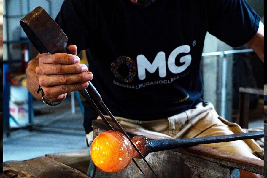 Glass Blowing Show Visit Murano Glass Factory & Showroom OMG - Timing, languages, and access