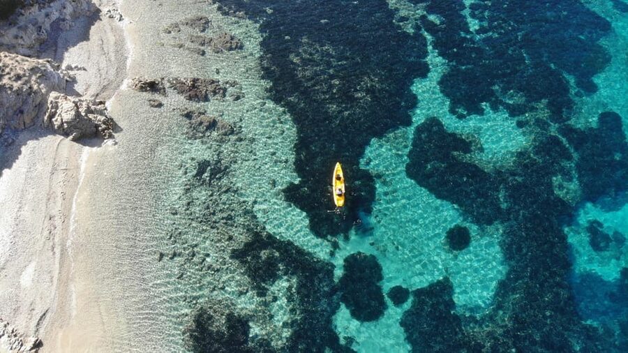 Golfo Aranci: Small group Kayak tour with Aperitif &dolphins - Figarolo Island and the Sardinian snack