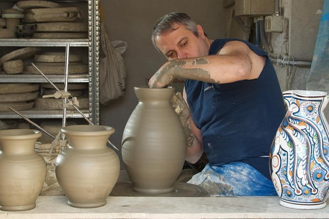 Handmade Tuscan Ceramics Masterclass in Montelupo - Key points about the Montelupo ceramics class