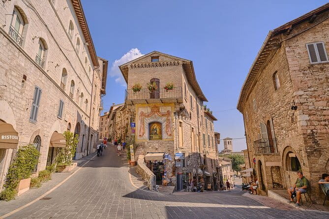 Heart of Italy Day Trip: Visit Perugia and Assisi from Florence - Assisi and the story of St. Francis