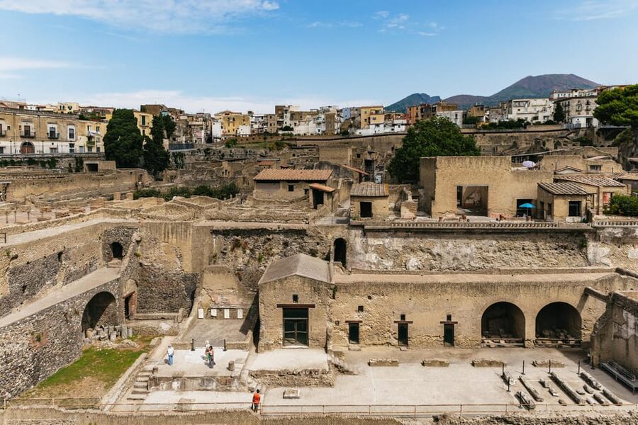Herculaneum: Skip-the-Line Guided Tour with Archaeologist - The House of Skeletons and Casa dellAlbergo