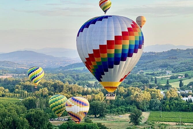 Hot Air Balloon ride in Tuscany countryside from Chianti - The landing and the ride back