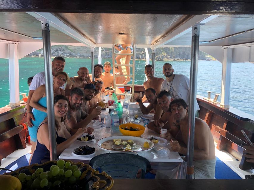 Ischia: Island Boat Tour with Neapolitan Lunch & Snorkeling - From Citara Beach to Sorgeto Bay