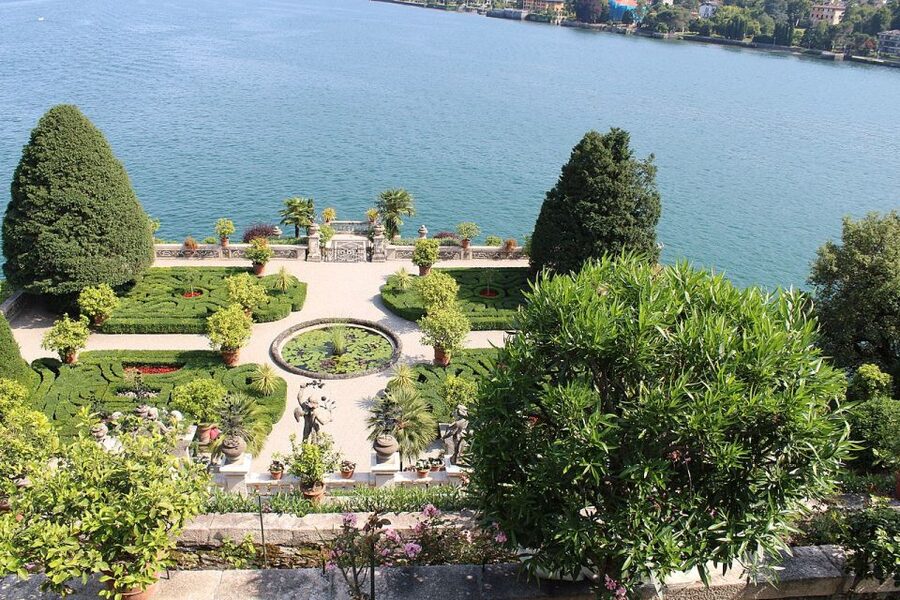 Isola dei Pescatori and Isola Bella Hop-on Hop-off Boat - Key points at a glance