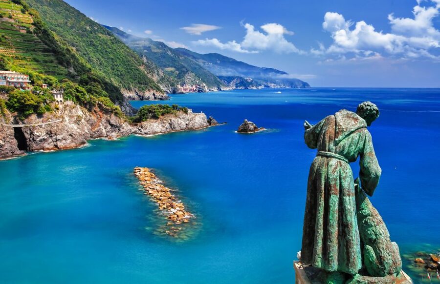 La Spezia: Cinque Terre Tour by Boat - Boarding the Lord Byron in La Spezia