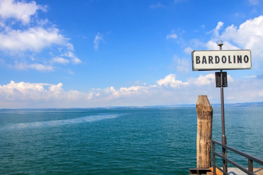 Lake Garda: Wine Tour and Tasting Experience in Bardolino - The scenery around Bardolino