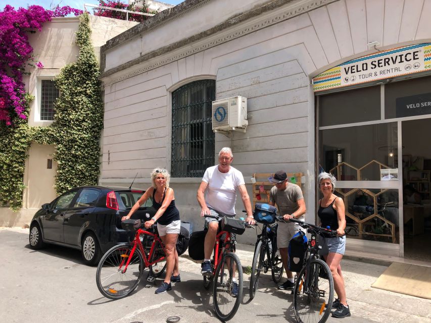 Lecce: City Highlights Guided Tour by Bike - Guides, languages, and the value of local advice