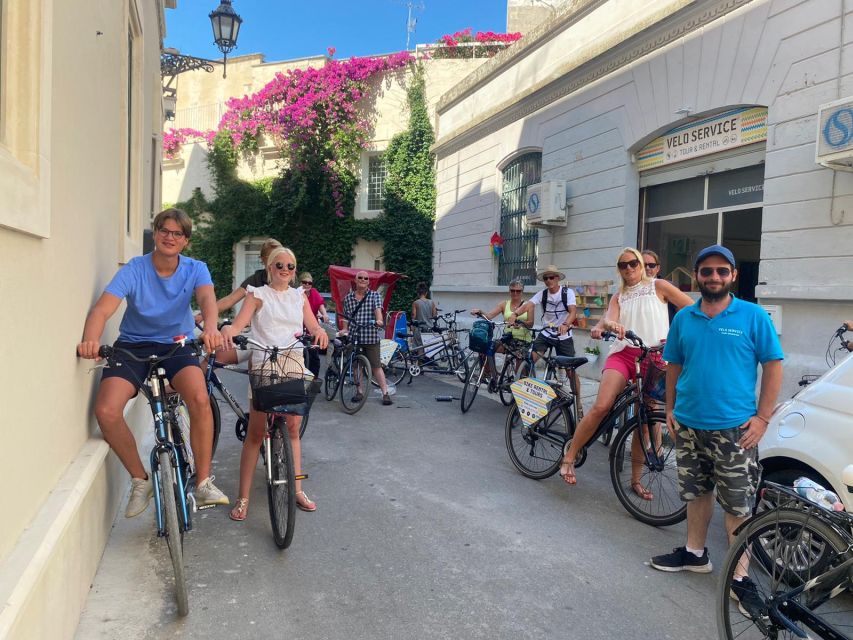 Lecce: City Highlights Guided Tour by Bike - Piazza del Duomo, Lecce’s grand opening scene