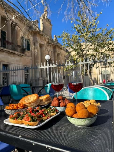Lecce: Guided Street Food Walking Tour with Food and Wine - Santa Croce and Lecce’s stonework
